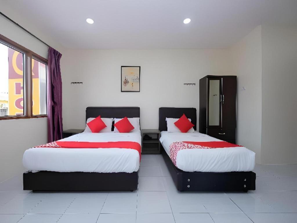 Oyo 1104 Q Hotel
